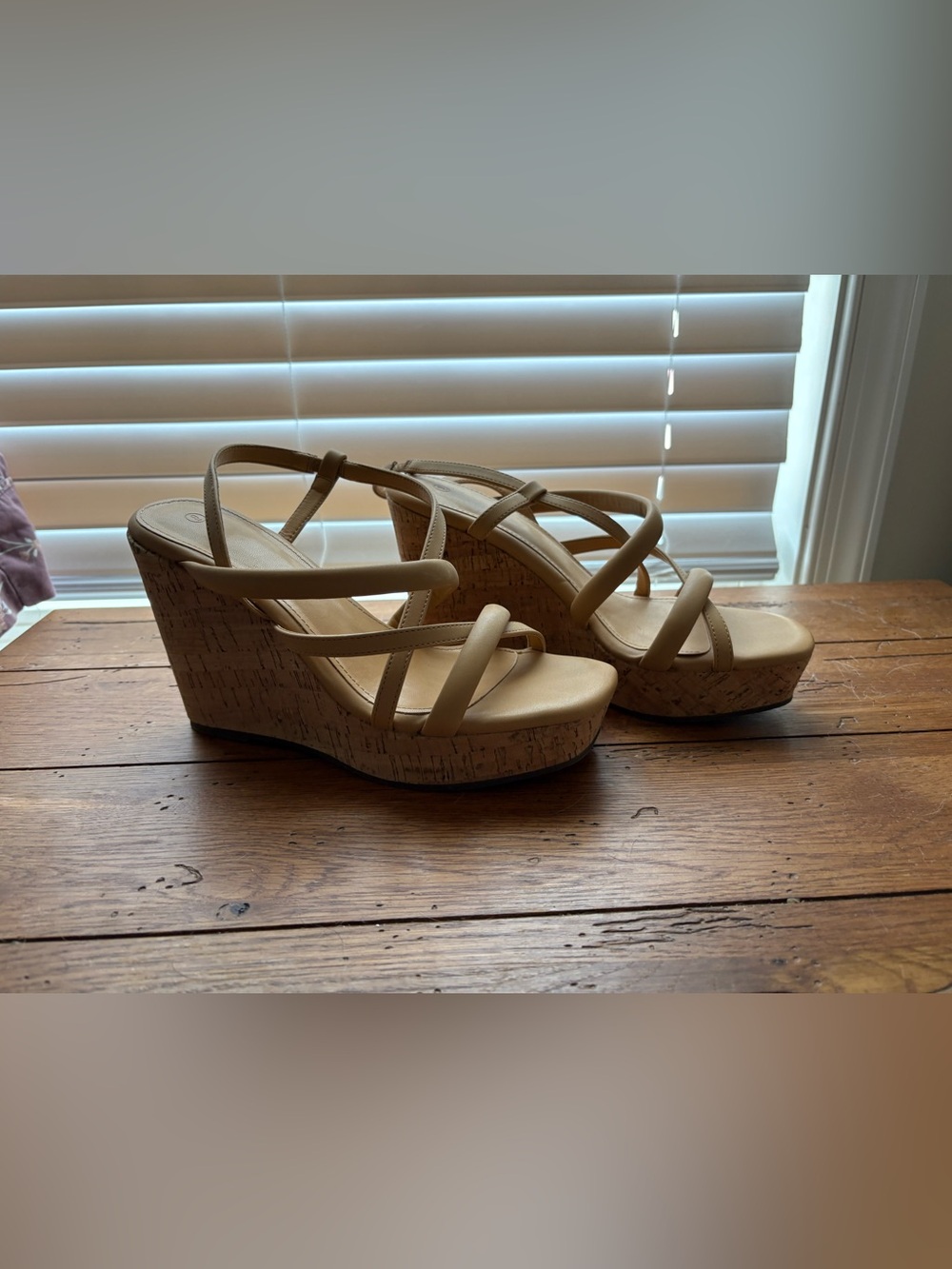 Cork wedge heels nude
